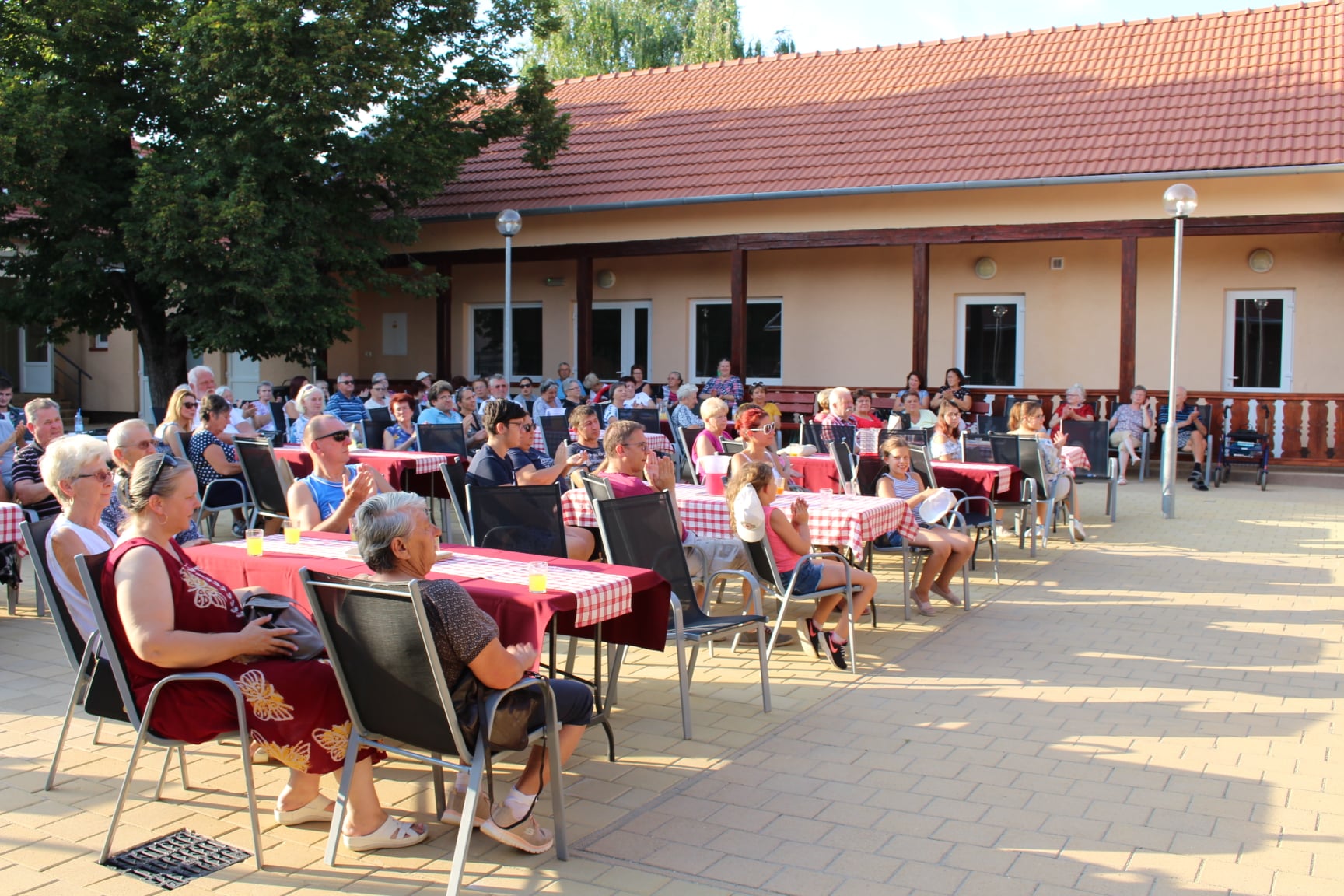 TOP-7.1.1-16-H-ESZA-2019-00499 - Körös Kerti Esték - Nyári szabadtéri kulturális programok Gyomaendrődön